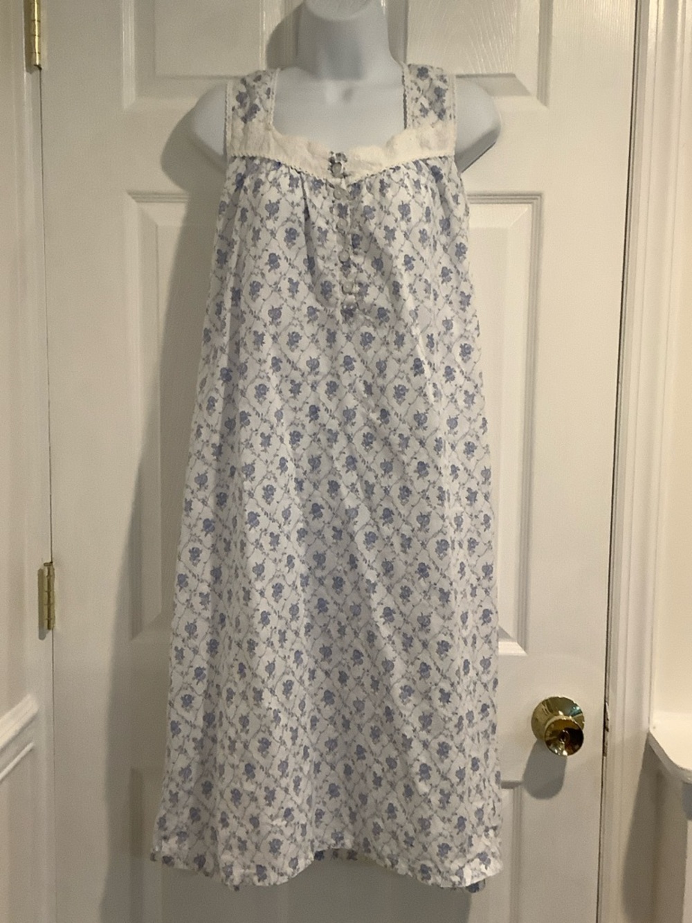 VICTORIAN CLASSICS 100% Cotton Floral Grannycore Cottagecore Grandma Nightgown M